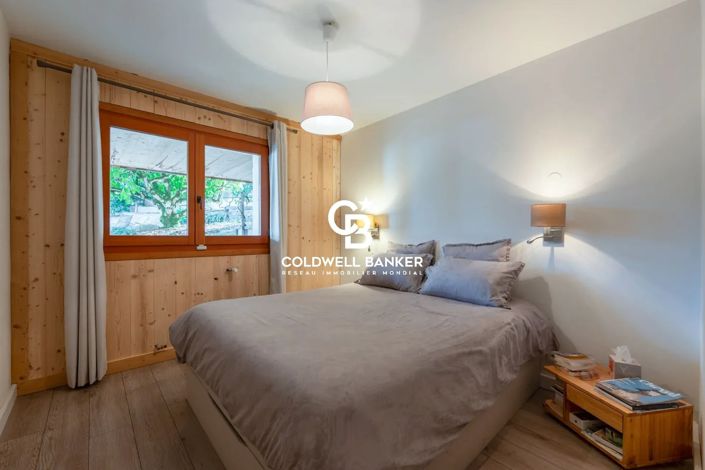 Image No.6-5 Bed House for sale