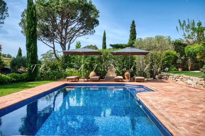 Image No.2-6 Bed House for sale