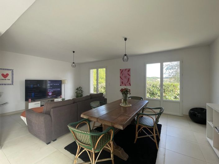 Image No.7-3 Bed House for sale
