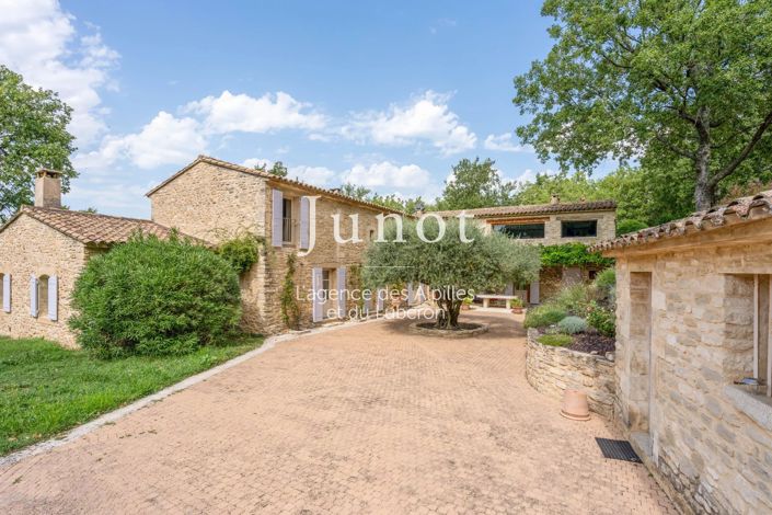 Image No.2-4 Bed House for sale