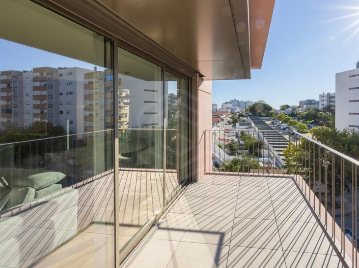Image No.3-2 Bed Apartment for sale