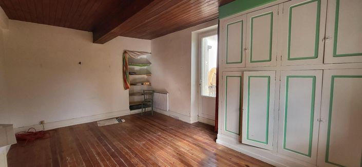Image No.4-2 Bed House for sale