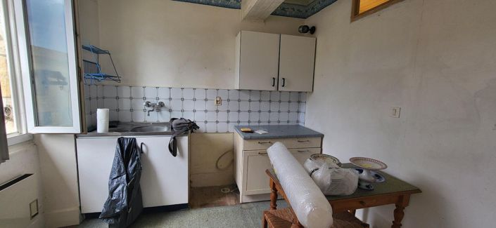 Image No.5-2 Bed House for sale