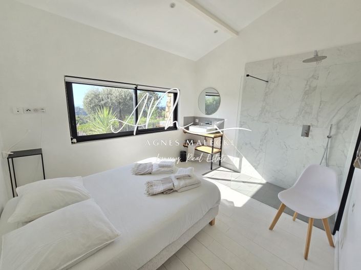Image No.10-5 Bed House for sale