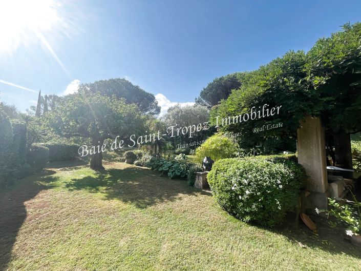 Image No.11-6 Bed House for sale