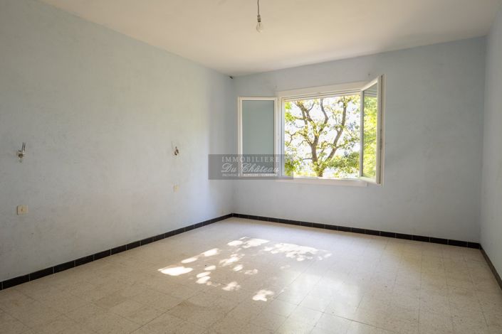 Image No.9-2 Bed House for sale