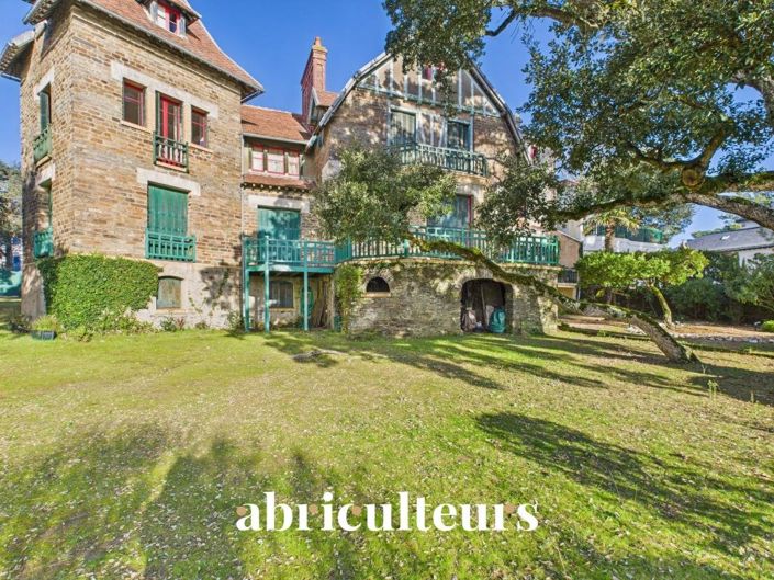 Image No.6-18 Bed House for sale