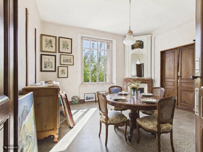 Image No.4-5 Bed House for sale