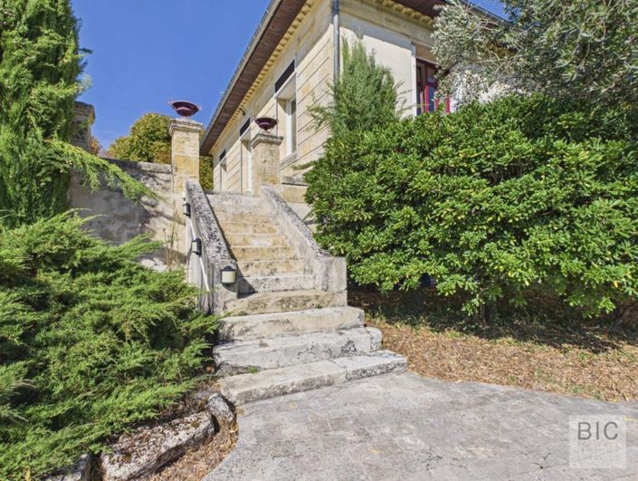 Image No.9-5 Bed House for sale