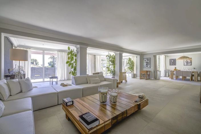 Image No.4-5 Bed House for sale