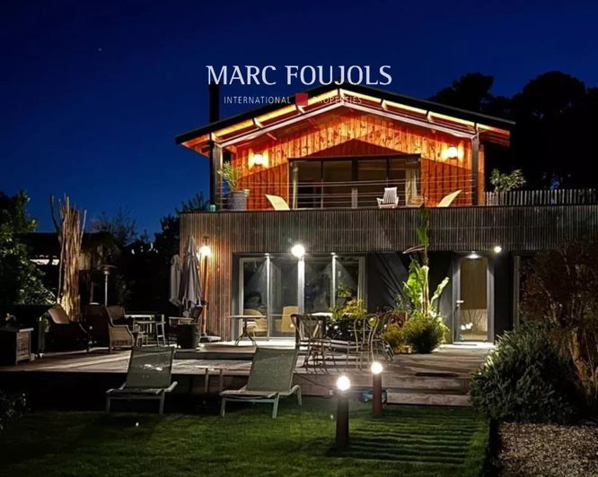 Image No.7-5 Bed House for sale