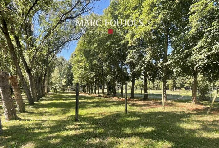 Image No.37-7 Bed Property for sale
