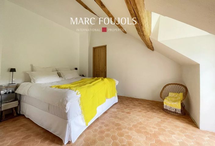Image No.27-6 Bed House for sale