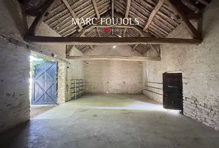 Image No.43-6 Bed House for sale