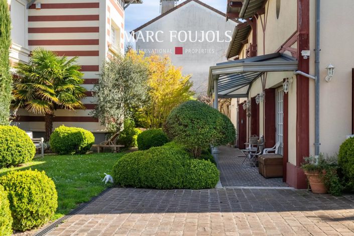Image No.4-7 Bed House for sale