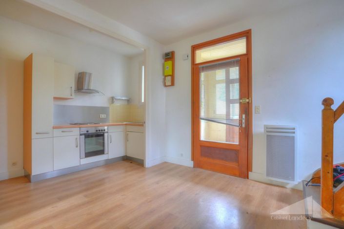 Image No.3-3 Bed House for sale