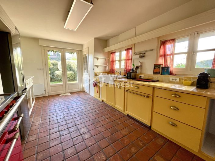 Image No.5-4 Bed House for sale