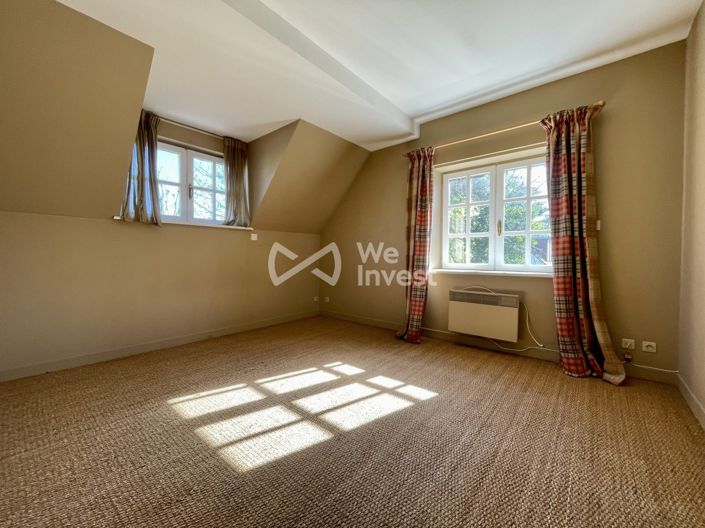 Image No.8-4 Bed House for sale