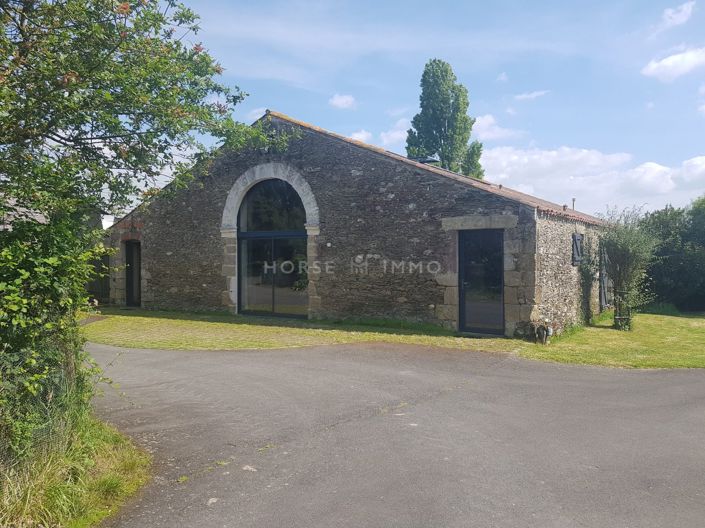 Image No.2-6 Bed House for sale