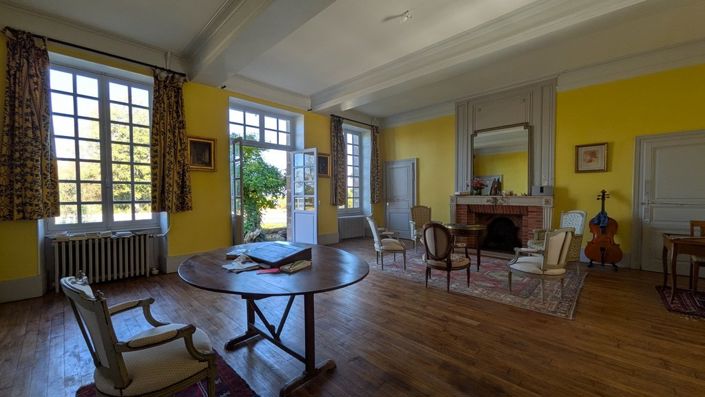 Image No.14-6 Bed House for sale