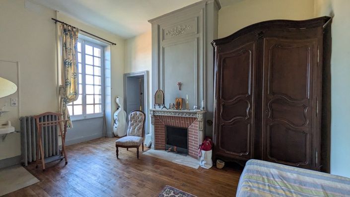 Image No.15-6 Bed House for sale