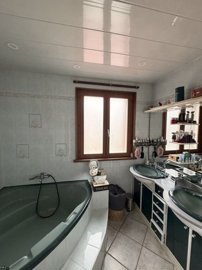 a23mpiva85y66bda9