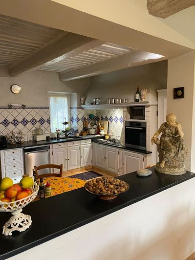Image No.9-5 Bed House for sale