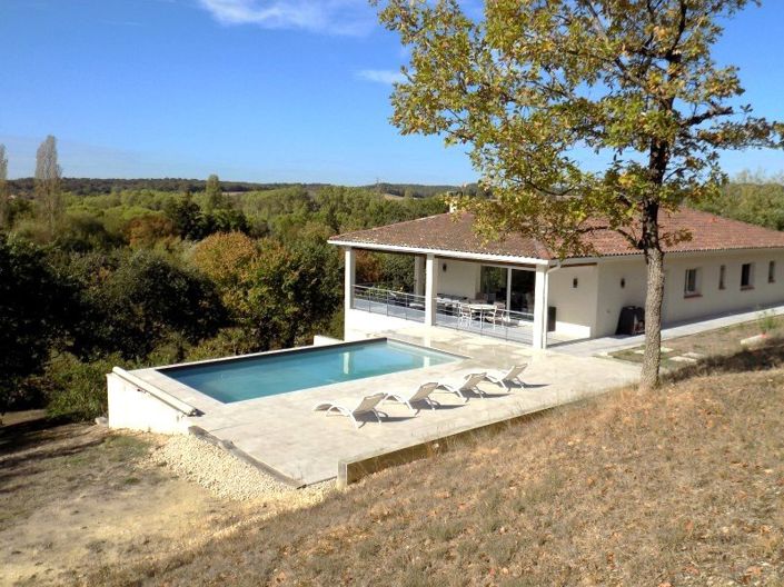 Image No.16-4 Bed House for sale