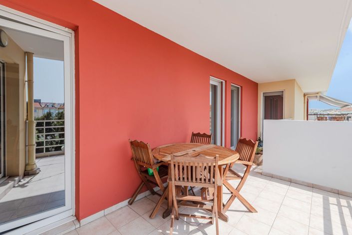 Image No.18-4 Bed Apartment for sale