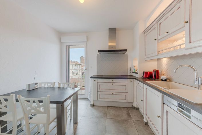 Image No.5-4 Bed Apartment for sale