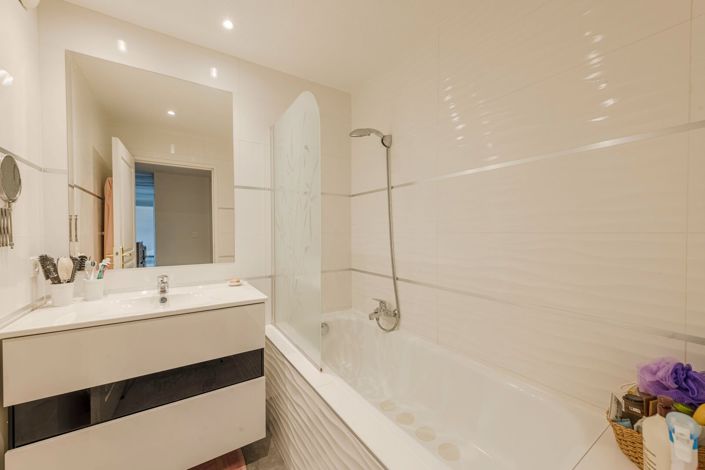 Image No.8-4 Bed Apartment for sale
