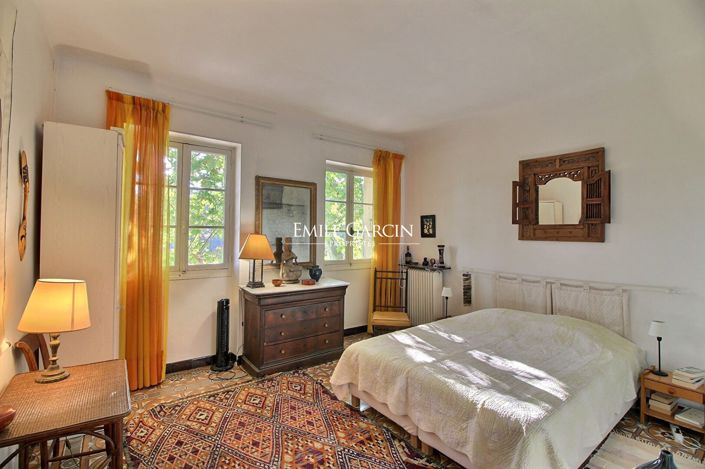 Image No.17-11 Bed House for sale