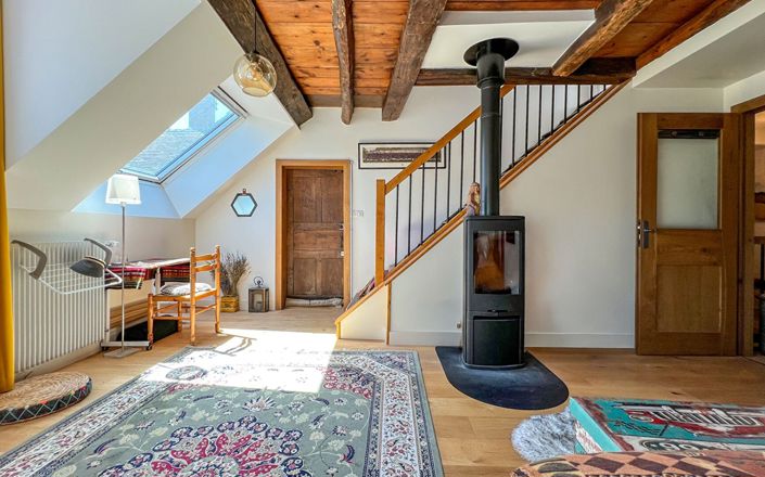 Image No.10-6 Bed House for sale