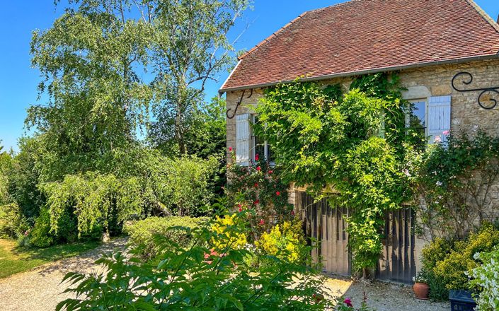 Image No.19-6 Bed House for sale