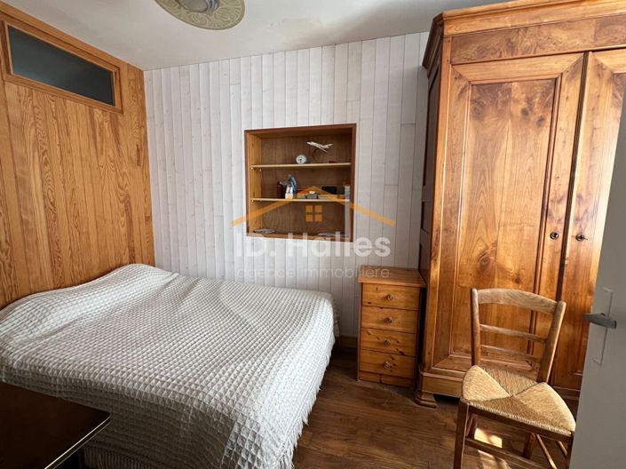 Image No.12-3 Bed House for sale