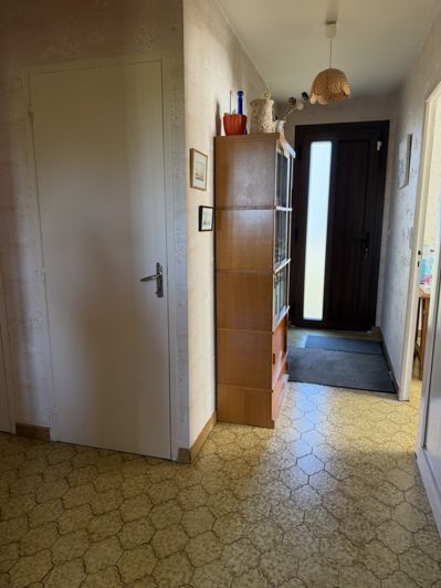 Image No.14-2 Bed House for sale