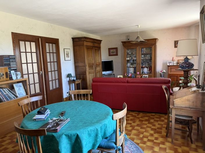 Image No.4-2 Bed House for sale