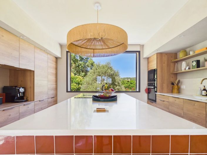 Image No.8-4 Bed House for sale