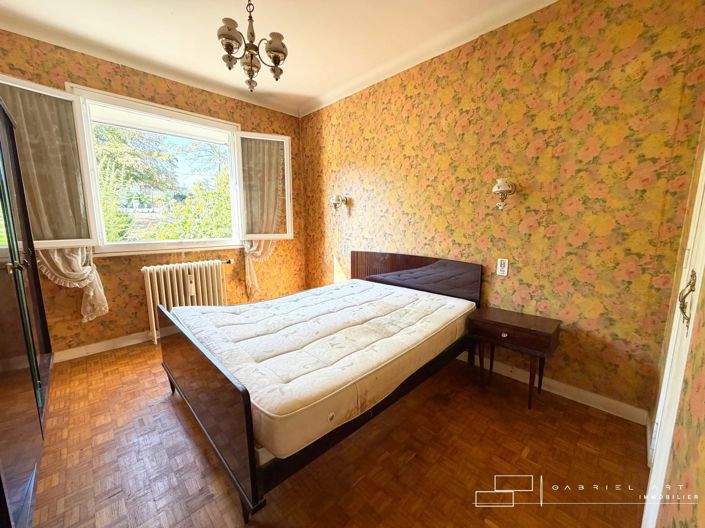 Image No.10-3 Bed House for sale