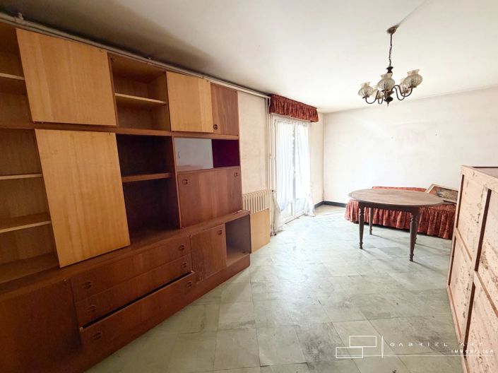 Image No.14-3 Bed House for sale