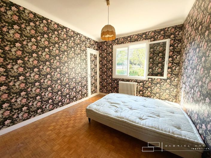 Image No.8-3 Bed House for sale