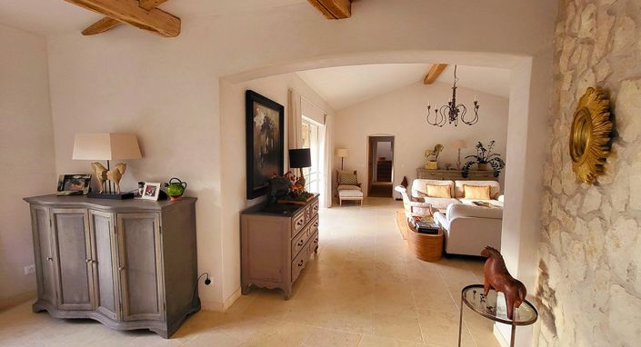 Image No.17-5 Bed House for sale