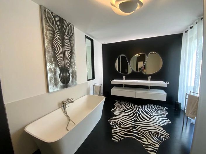 Image No.11-4 Bed House for sale