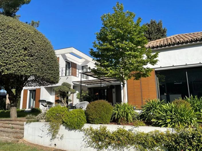 Image No.14-4 Bed House for sale