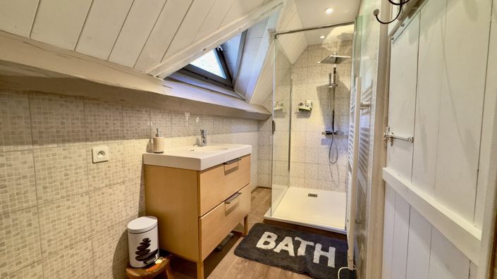 Image No.14-3 Bed House for sale