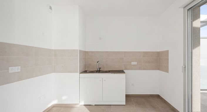 Image No.29-3 Bed Apartment for sale