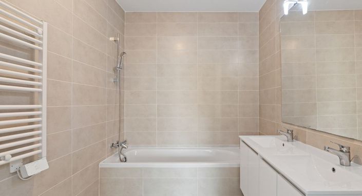 Image No.30-3 Bed Apartment for sale
