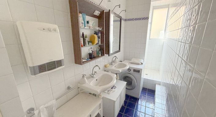 Image No.22-3 Bed Apartment for sale