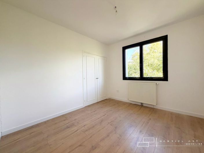 Image No.13-4 Bed House for sale