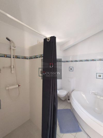 Image No.18-5 Bed House for sale